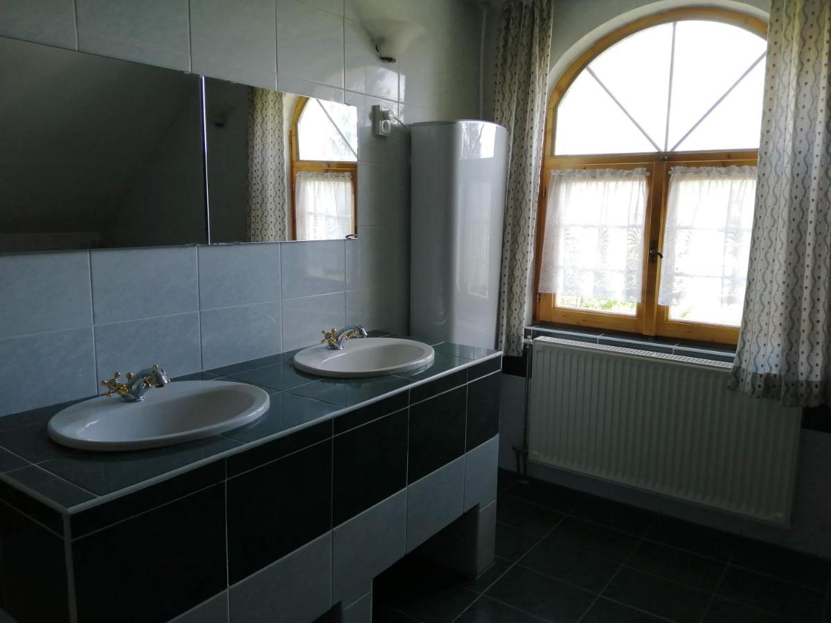Gesztenye Vendeghaz Ságvár 外观 照片